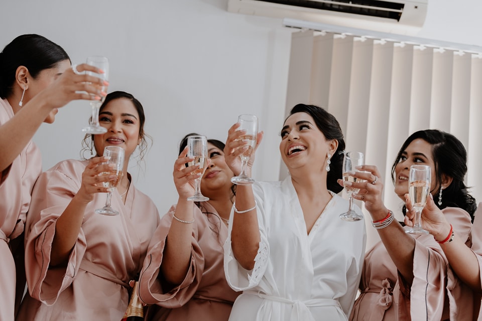  bridemaids smiling 